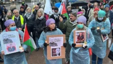 Ratusan orang berdemonstrasi di Stockholm memprotes pelanggaran gencatan senjata yang dilakukan Israel di Gaza – RakyatPos.id